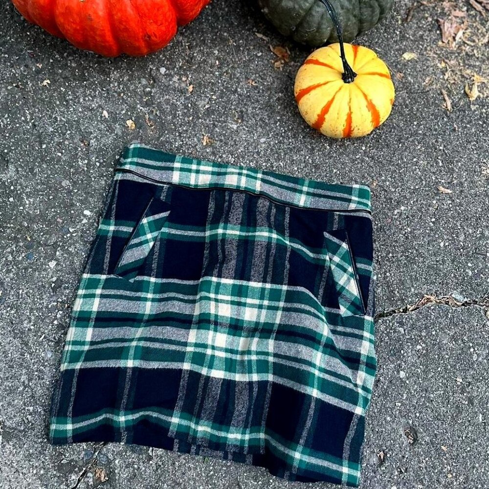 VTG Y2K Tommy Hilfiger Green Plaid Cargo Style Mini Skirt Sz 6